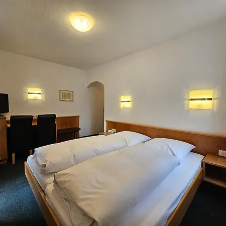 Neuner 3* Munich