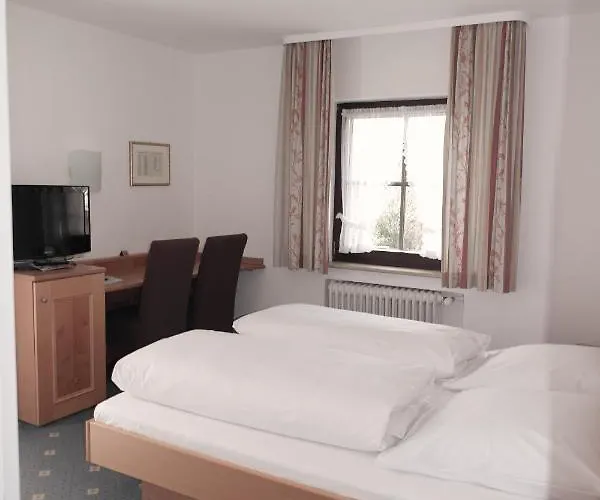 Arrivel Am Bergson - Bisher Neuner 3* München