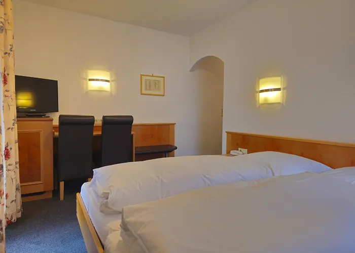 Arrivel Am Bergson - Bisher Neuner Gasthuis