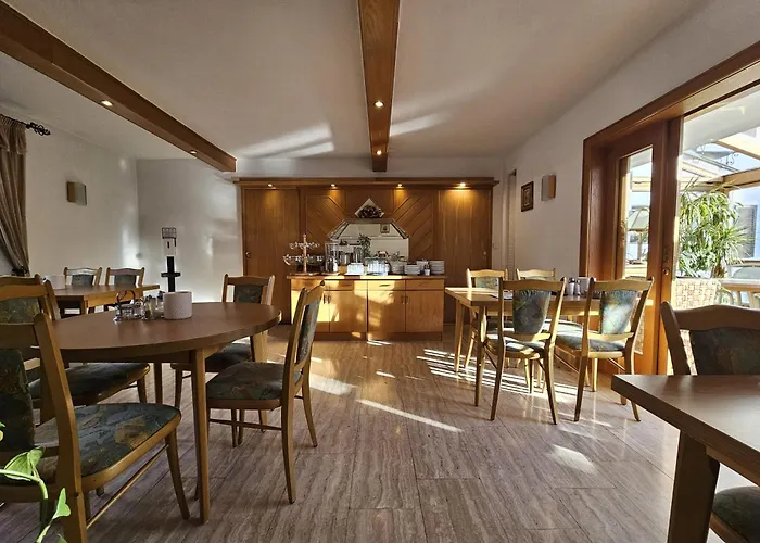 Arrivel Am Bergson - Bisher Neuner 3*