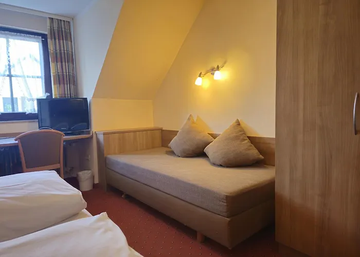 Arrivel Hotel Am Bergson - Bisher Hotel Neuner 3*