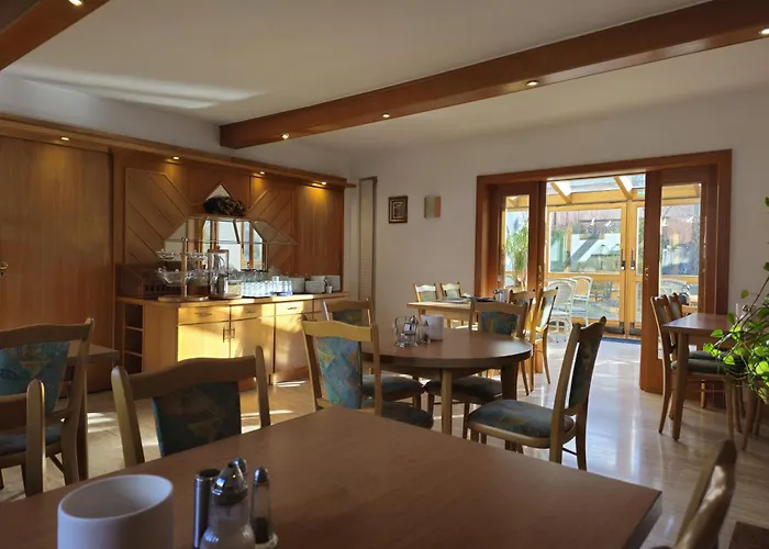 Arrivel Am Bergson - Bisher Neuner Gasthuis 3*