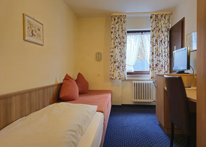 Gasthuis Arrivel Am Bergson - Bisher Neuner 3*