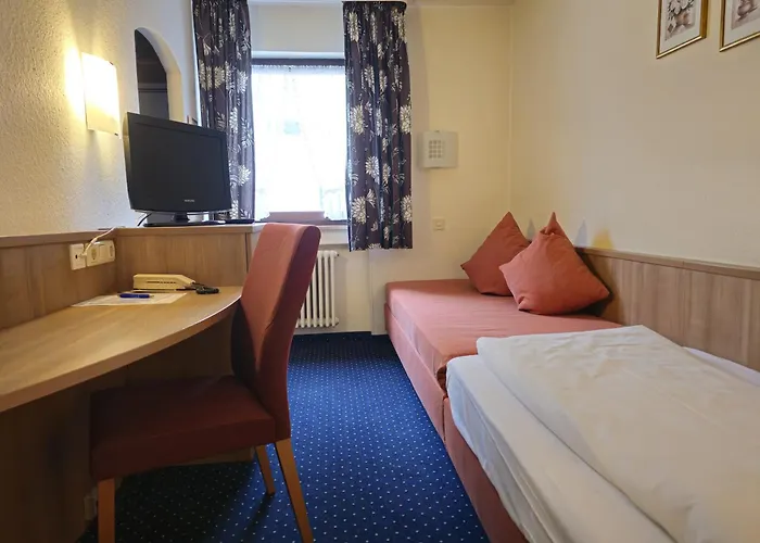 Arrivel Hotel Am Bergson - Bisher Hotel Neuner 3*
