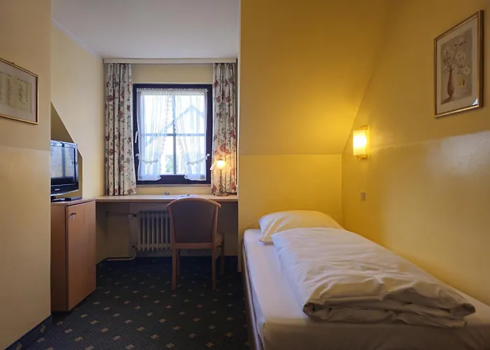 Arrivel Hotel Am Bergson - Bisher Hotel Neuner 3* Munich