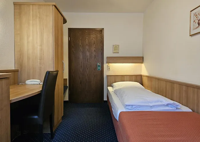 Arrivel Am Bergson - Bisher Neuner 3* München