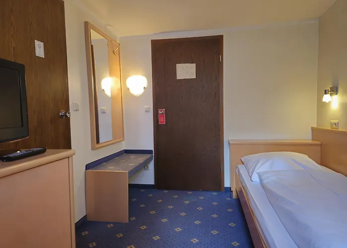 Arrivel Am Bergson - Bisher Neuner Gasthuis