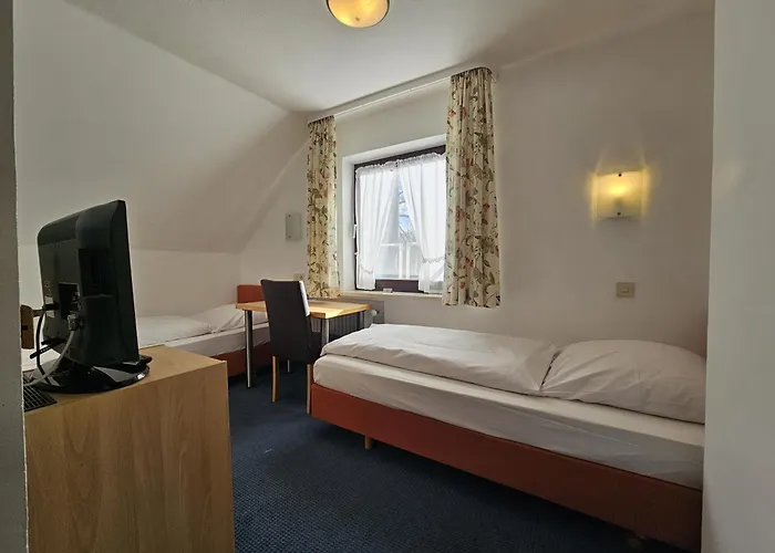 Arrivel Am Bergson - Bisher Neuner Gasthuis 3*