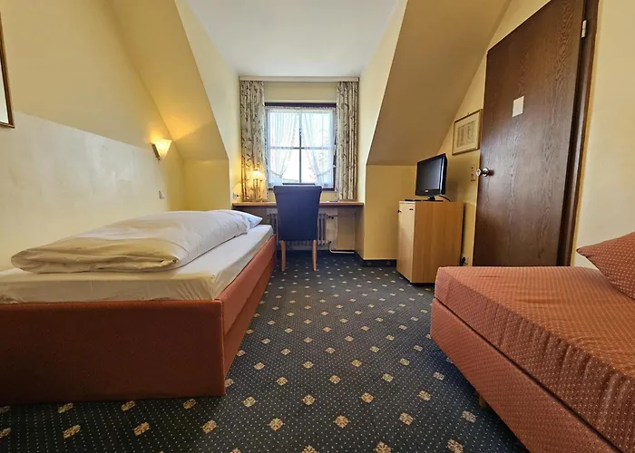 Arrivel Am Bergson - Bisher Neuner Gasthuis 3*