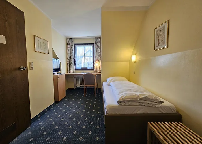 Gasthuis Arrivel Am Bergson - Bisher Neuner 3*