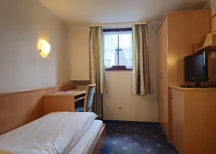 Arrivel Am Bergson - Bisher Neuner München