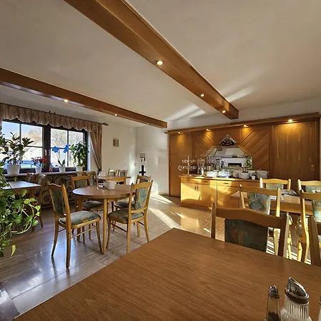 Arrivel Am Bergson - Bisher Neuner 게스트하우스 뮌헨