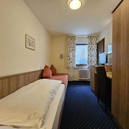 Arrivel Am Bergson - Bisher Neuner 게스트하우스