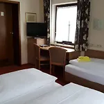 Neuner 3*