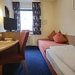 Neuner 3*